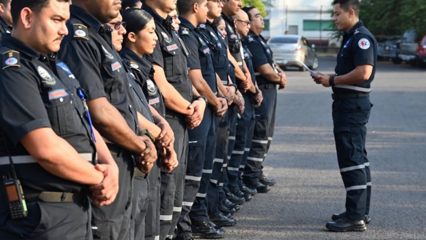 HOMENAJEA ASIPONA MANZANILLO A BOMBEROS EN SU DÍA